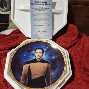 Star Trek Lieutenant Commander Data Collector Plate .